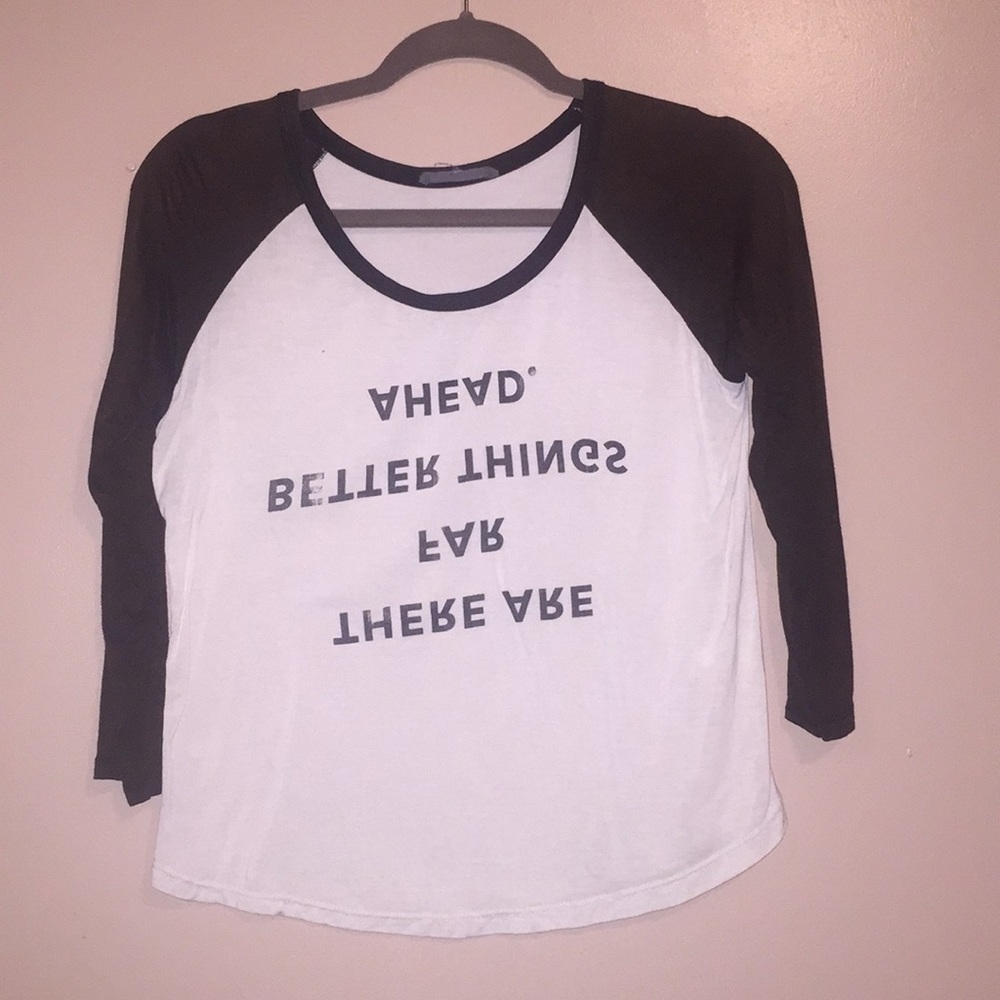 Long sleeve tee